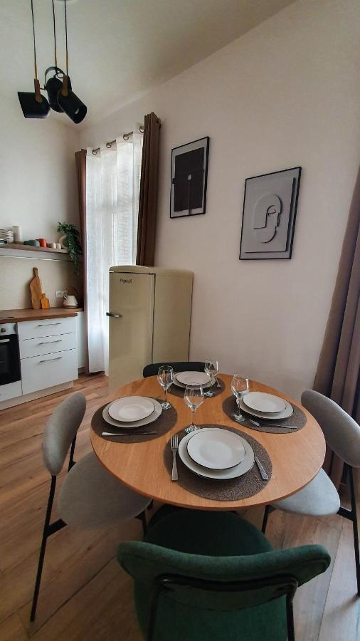 Appartement Au Calme T3 Rdc - Quartier De France 维琪 外观 照片